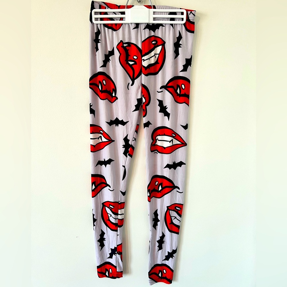 Halloween Themed Vampire Teeth Leggings